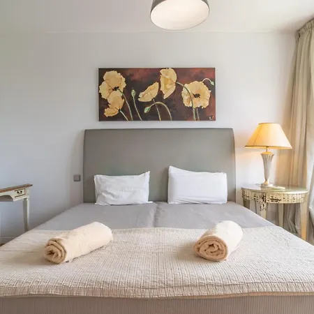 Star With Private Heated Pool In Willa *